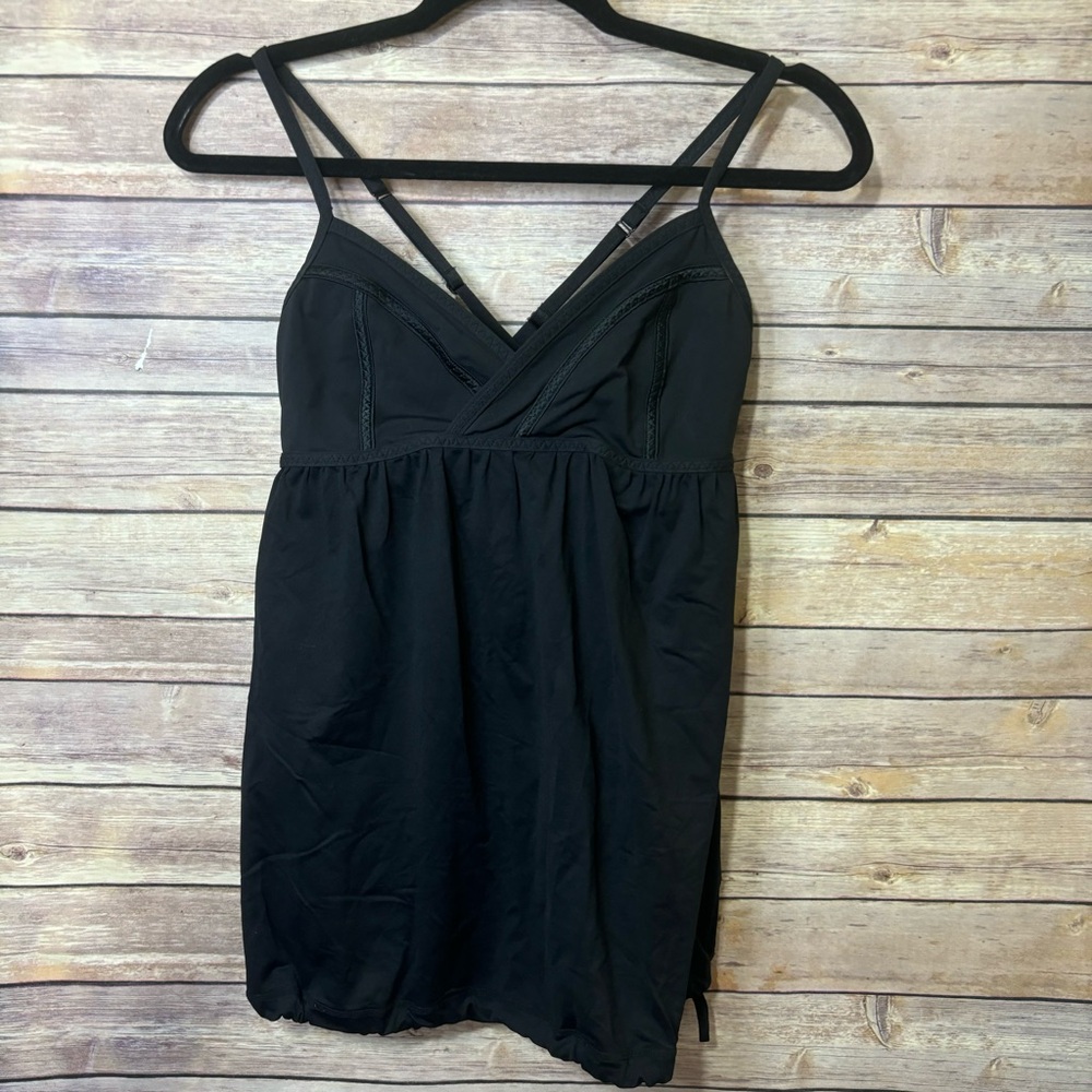 Lululemon Black tank waist length worn size 8 Strappy F3